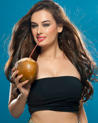 Evelyn Sharma